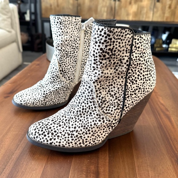 Very Volatile Leather Spotted Ankle Boots - Picture 1 of 10